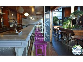 Geschäftsraum  Sur. Local comercial totalmente equipado en venta en una ubicación fa