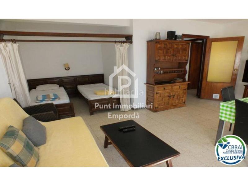 Foto 6aa325e9-b444-415b-ba3d-cbc45d677bd1. Apartament amb piscina a Santa Margarida Roses