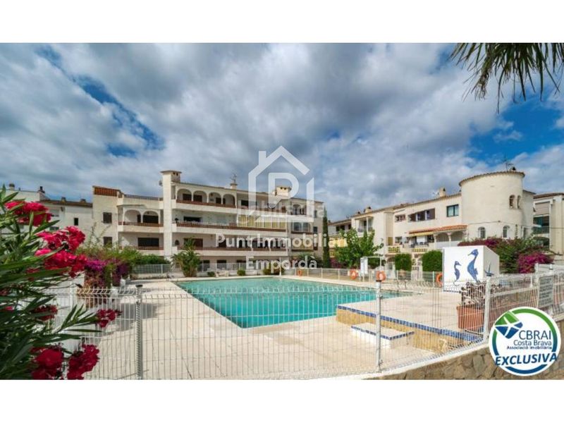 Foto 4160f9e4-1fb3-4bec-847b-53a74b60182f. Apartament amb aparcament piscina a Salins - Cavall de Mar Empuriabrava