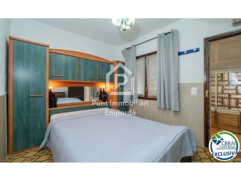 Foto f0f119d7-ec28-40f7-8e1e-66572ee573e0. Apartament amb aparcament piscina a Salins - Cavall de Mar Empuriabrava