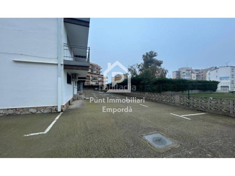 Foto 9d7ca35f-9f05-465e-8f56-cfc95dee1fb3. Apartament amb aparcament a Santa Margarida Roses