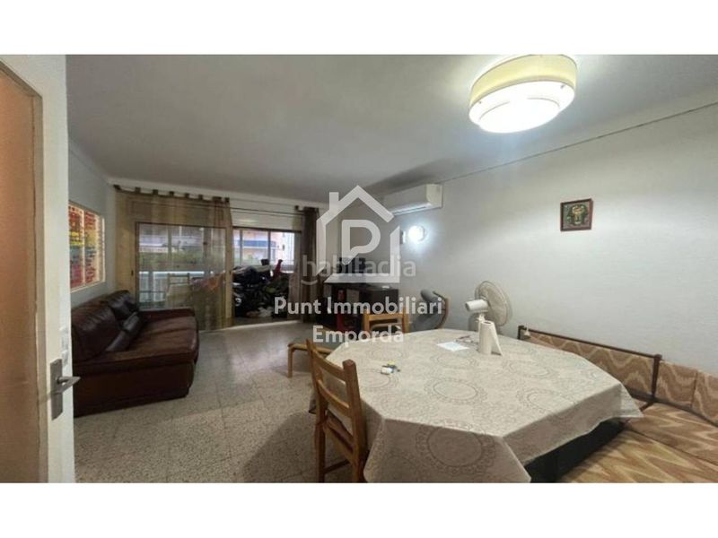 Foto aa2c2407-32eb-42a0-acd5-a184b59ebf2c. Apartament amb aparcament a Santa Margarida Roses