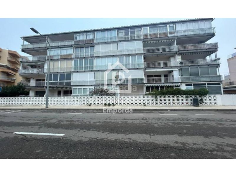 Foto de825494-dec5-433b-be09-541819df71a2. Apartament amb aparcament a Santa Margarida Roses
