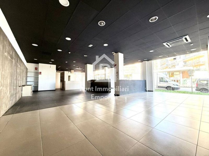 Foto 645afaff-0502-4876-9a04-36675e07a779. Local comercial a Poble Nou-Olivar Gran Figueres