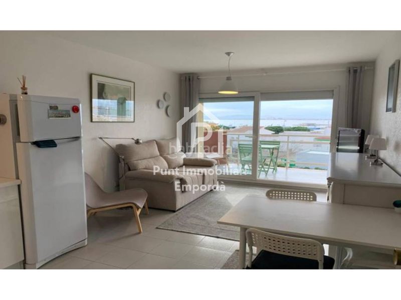 Foto c3c5ac57-bf9a-4bd4-8c02-3041e731aef7. Piso magnífico piso a 200 m de la playa con licencia turística en Roses