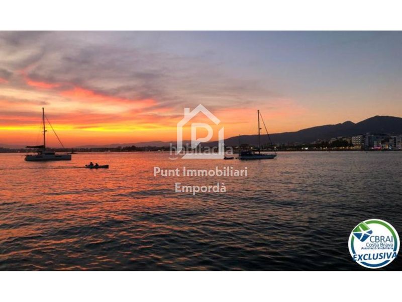 Foto 0a3d2cc3-8720-43c5-a3dd-4d18d216f32e. Apartament amb calefacció aparcament a Puig Rom-Canyelles-Almadrava Roses