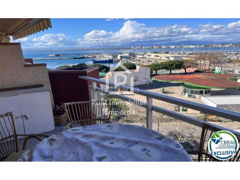 Foto 82eea5c2-6340-458a-9e93-363a1e003e9d. Apartament amb calefacció aparcament a Puig Rom-Canyelles-Almadrava Roses