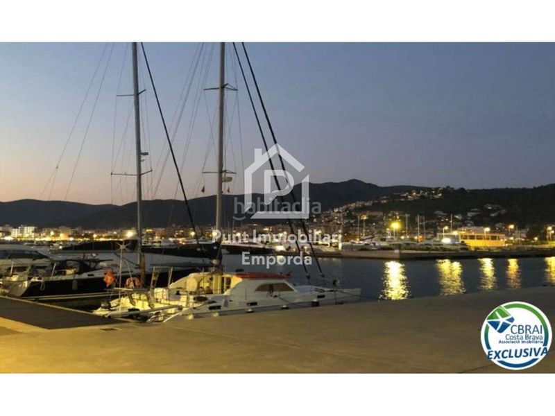 Foto b1dc376b-5d89-42af-b61d-35ffcc576cb7. Apartament amb calefacció aparcament a Puig Rom-Canyelles-Almadrava Roses