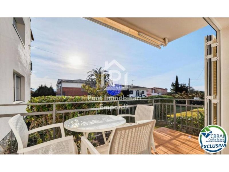 Foto 6c4fd0b9-b523-4fdd-b52b-b06674e6dcf5. Apartament amb calefacció aparcament a Nord Roses