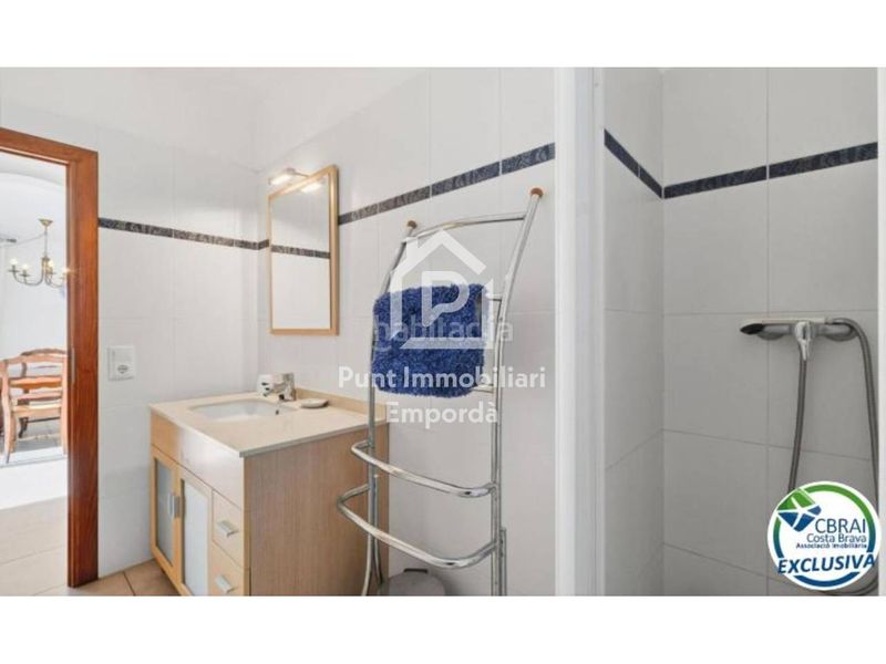 Foto 9c11080e-f61f-4676-b96b-991023ffef77. Apartament amb calefacció aparcament a Nord Roses