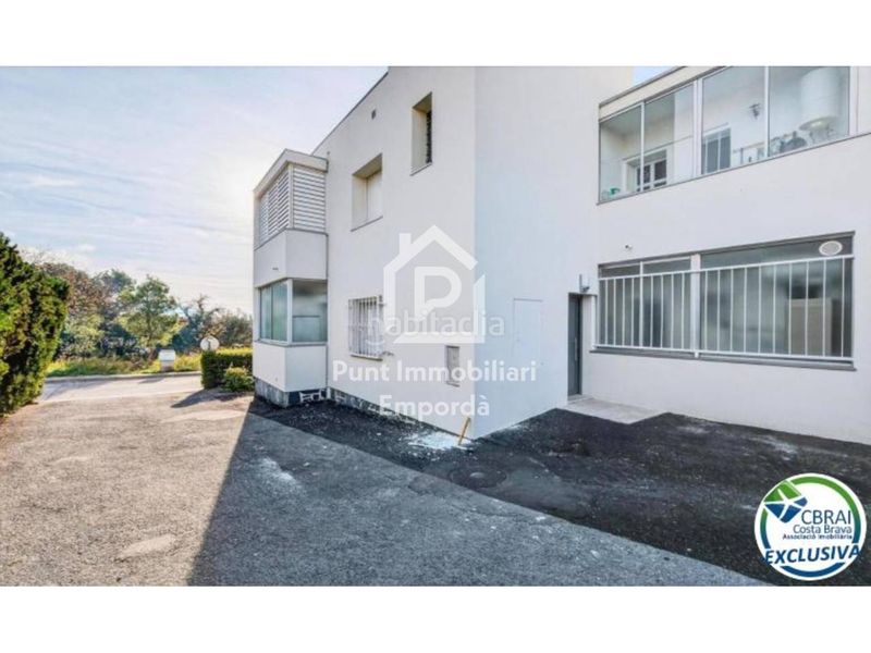 Foto b0dcf01c-dd9c-47de-81a7-5856cd354b34. Apartament amb calefacció aparcament a Nord Roses