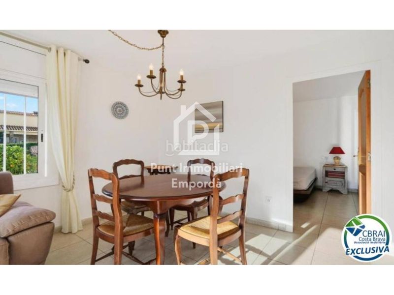 Foto d9de526c-a2a8-43c1-9c0e-bf546eaeb8d8. Apartament amb calefacció aparcament a Nord Roses