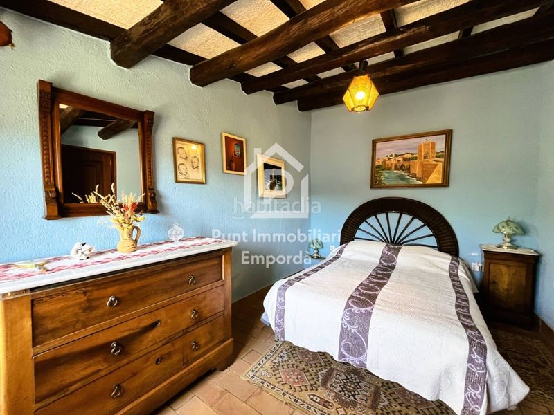 Foto 80a11f15-b5f8-4767-9d18-b590565de02f. Casa amb aparcament a Biure