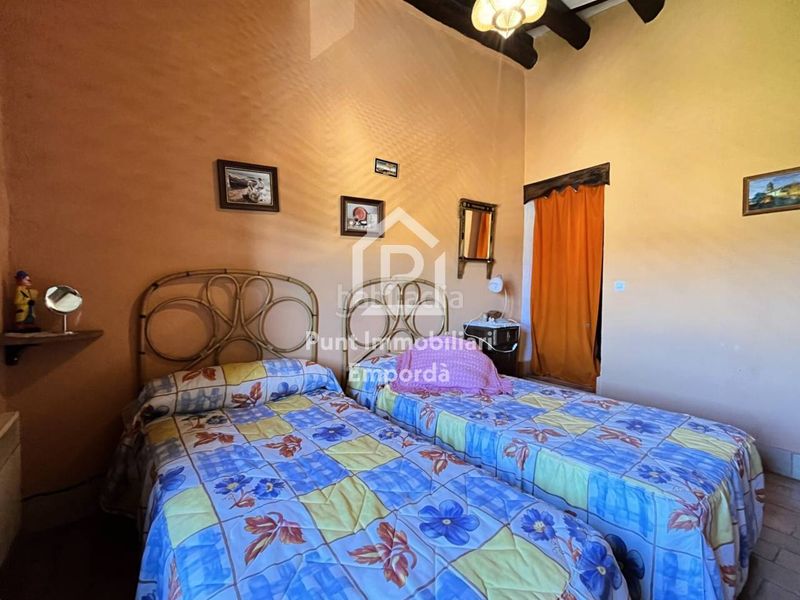 Foto a7cbf8f1-0fc9-416d-a454-6f6269c6c98b. Casa amb aparcament a Biure