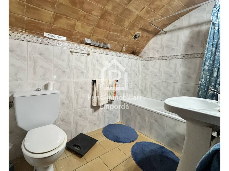 Foto e539d81d-9fa5-490a-b126-f23fdc202c1b. Casa amb aparcament a Biure