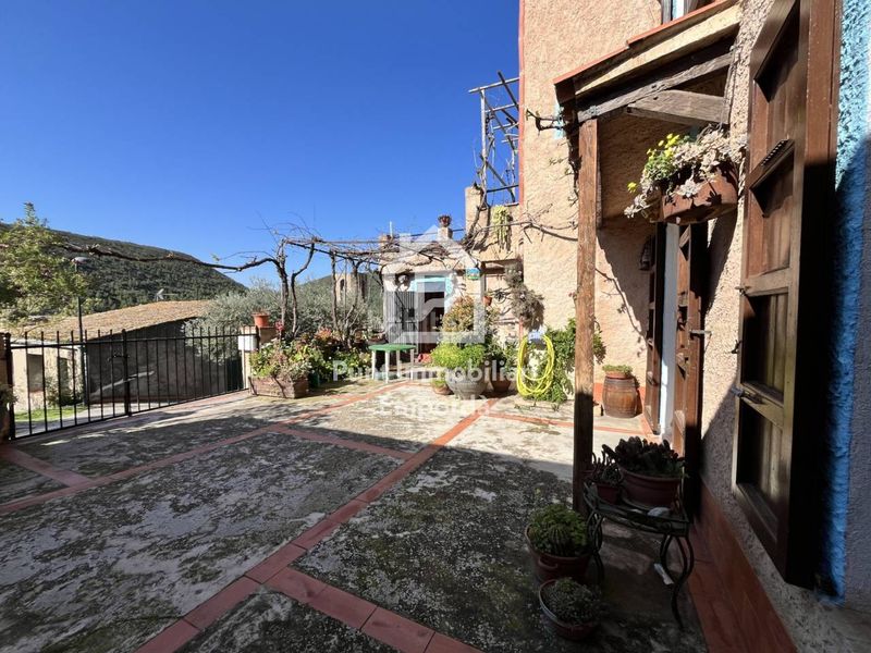 Foto e85e3fd5-af46-408c-bae1-157c444bff68. Casa amb aparcament a Biure