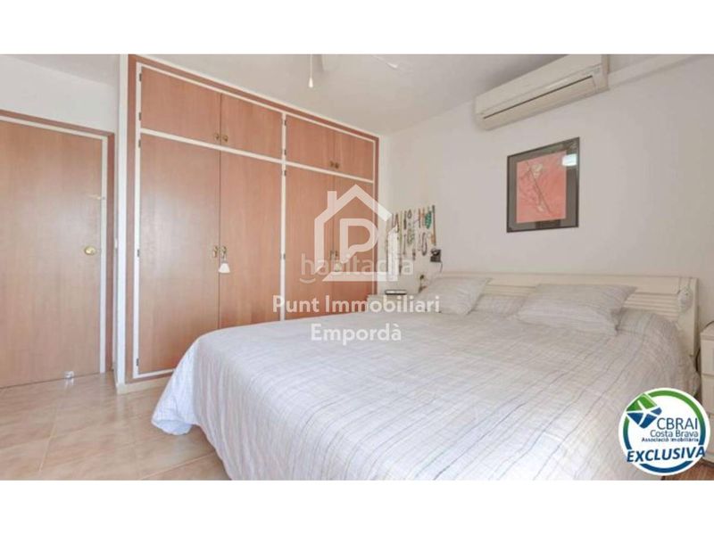 Foto 4cc7ae80-0312-45a7-aef6-e0c0b4fc6bf9. Casa exclusiva casa con amarre en Santa Margarida Roses