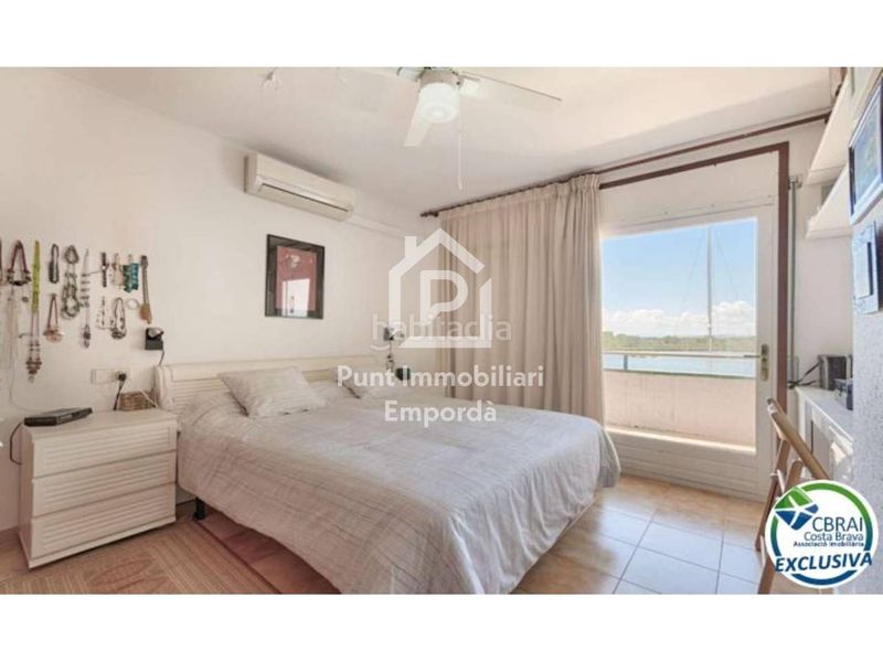 Foto aff23dbc-b93d-44e0-bc4e-727e220bc1cc. Casa exclusiva casa con amarre en Santa Margarida Roses