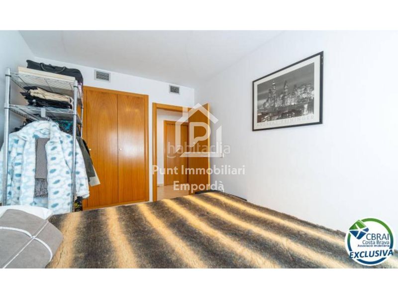 Foto a08ed423-9a2c-4ae1-823e-e12cb4fe0910. Pis amb calefacció piscina a Els Grecs-Mas Oliva Roses