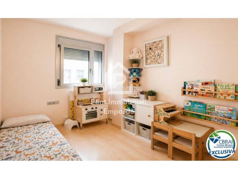 Foto 1a22061d-ee56-4f47-a84d-750428da65a2. Duplex con riscaldamento parcheggio in Centre Roses