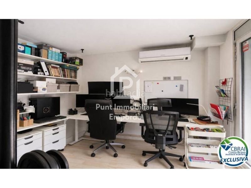 Foto 6278841d-1582-4e79-a465-73f6632c9057. Duplex con riscaldamento parcheggio in Centre Roses