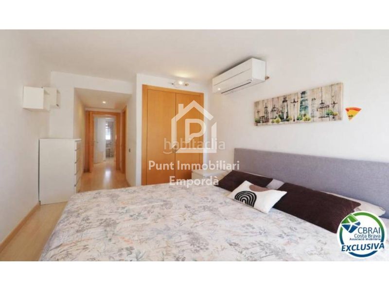 Foto ce36ea95-6767-4848-ba10-691c37ba0301. Duplex con riscaldamento parcheggio in Centre Roses