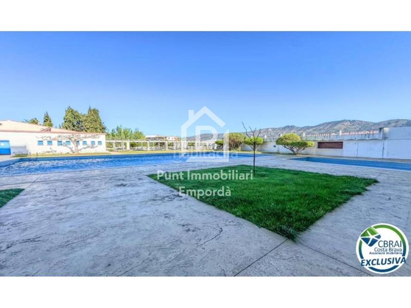 Foto 49054a26-3e97-4baf-989b-b17f4035cb3a. Estudi amb piscina a Nord Roses