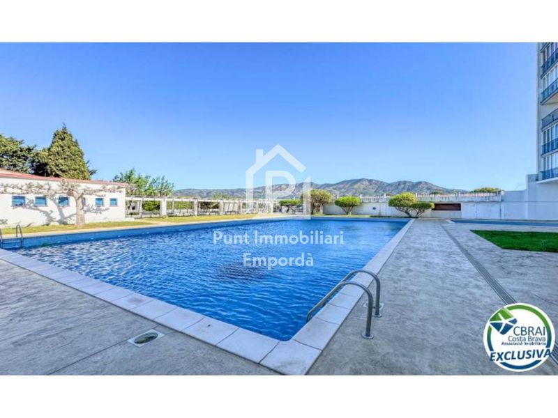 Foto b72cafcf-5375-4cc2-9770-03af30e28073. Estudi amb piscina a Nord Roses