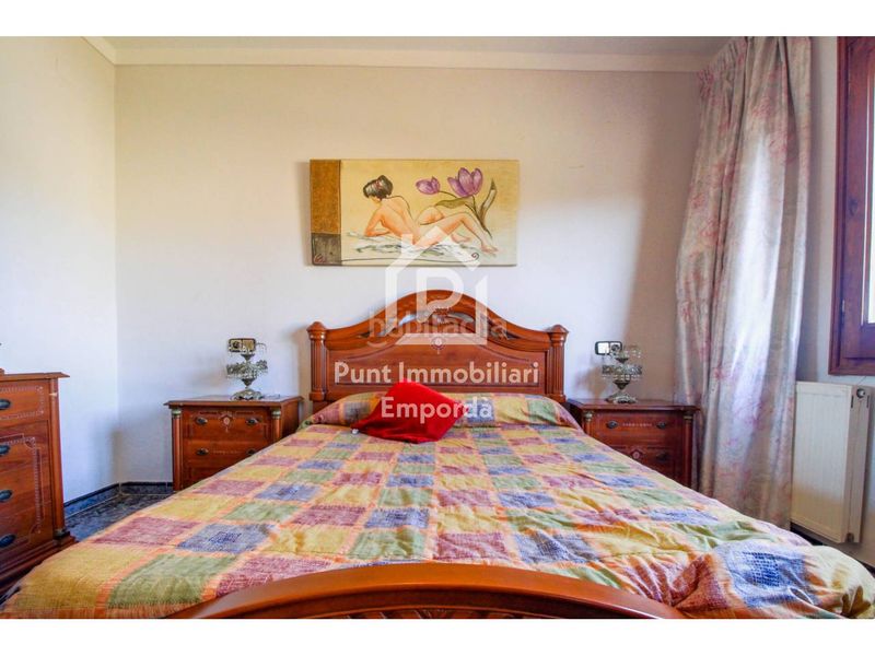 Foto dddedcbe-efa6-4e47-bd71-d561a7468047. Casa amb aparcament a Cabanes
