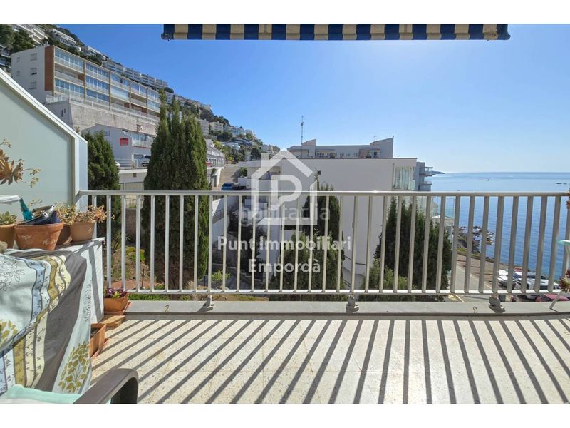 Foto 57b92776-faba-451f-973a-1b98f7a56bf2. Pis amb piscina a Puig Rom-Canyelles-Almadrava Roses