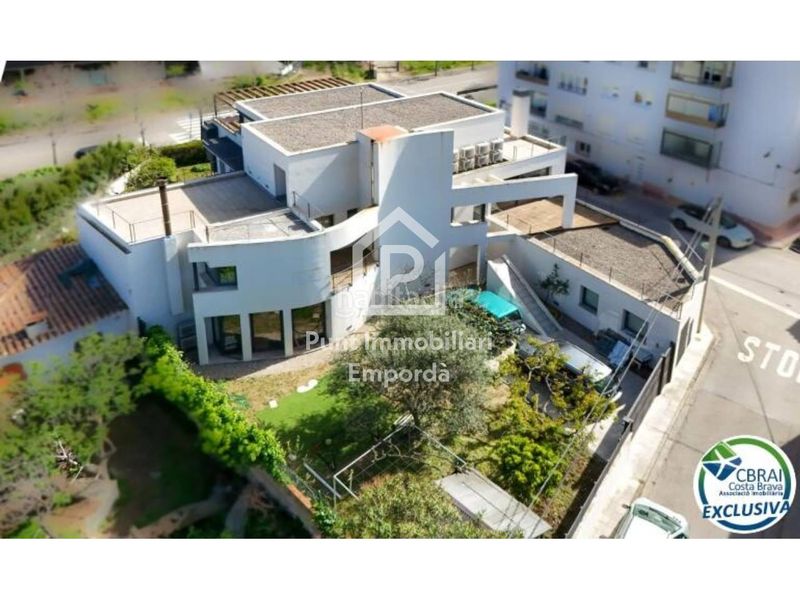 Foto 34b16d01-a4bf-4351-ba09-a248f62ea839. Casa amb calefacció aparcament a La Vila Llançà