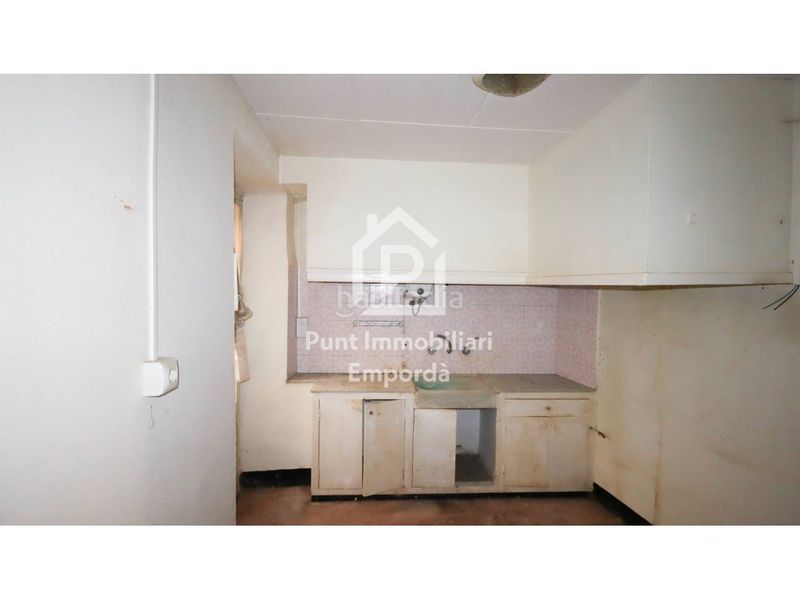 Foto e79b04b6-f6b0-4370-b160-a9ced555cab8. Edificio in La Vila Llançà