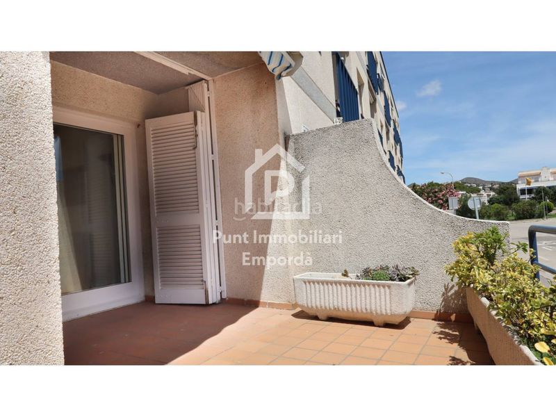 Foto 1ef48fd2-4cb3-474a-9e6b-896f2450105f. Apartament amb calefacció aparcament a El Port Llançà