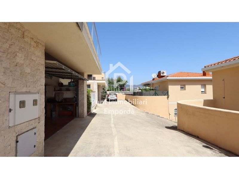 Foto 53553049-4676-40fe-9874-551d35bf5b8f. Casa adossada amb calefacció aparcament a Cau del Llop - Super Fener - Fener Llançà