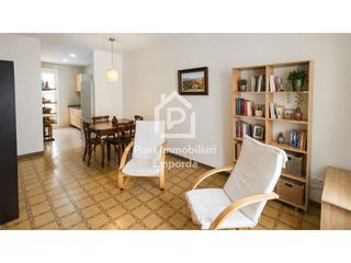 Appartement  Calle forn nou. Piso situado en el centro de figueres