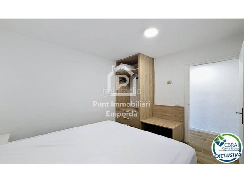 Foto 31571a3f-d34e-4785-b83a-9ec4dc9c7668. Apartament a Centre Roses