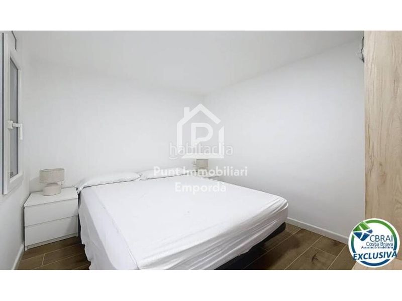 Foto 8bc909a1-759b-49fc-829c-bc6cbed99061. Apartament a Centre Roses