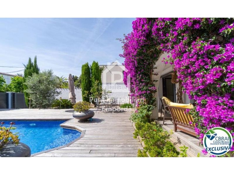 Foto beb79e88-a92c-4748-8a9d-d5563c71b21e. Casa amb aparcament piscina a Els Grecs-Mas Oliva Roses