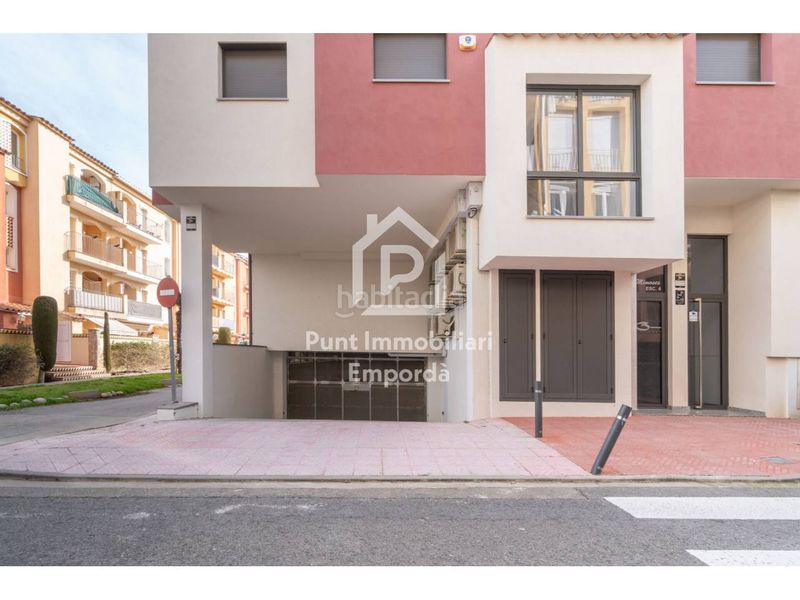 Foto 68440a30-abdf-4119-ac4e-891f0b533616. Apartament amb calefacció aparcament piscina a Muga - Gran Reserva - Badia Empuriabrava
