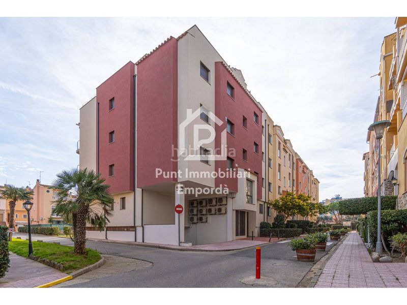 Foto 956f5194-6d8a-466e-b1d6-98f0f3556a1b. Apartament amb calefacció aparcament piscina a Muga - Gran Reserva - Badia Empuriabrava