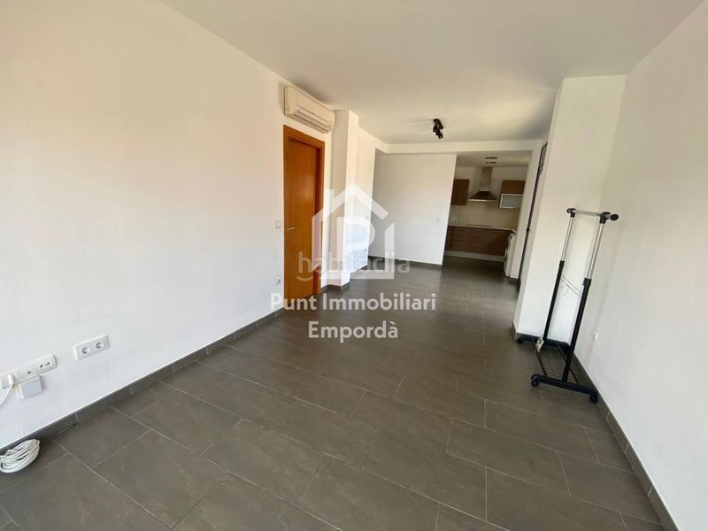 Foto d1ac09a9-b9f2-4008-bc25-f74bf7334f82. Apartament amb calefacció aparcament piscina a Muga - Gran Reserva - Badia Empuriabrava