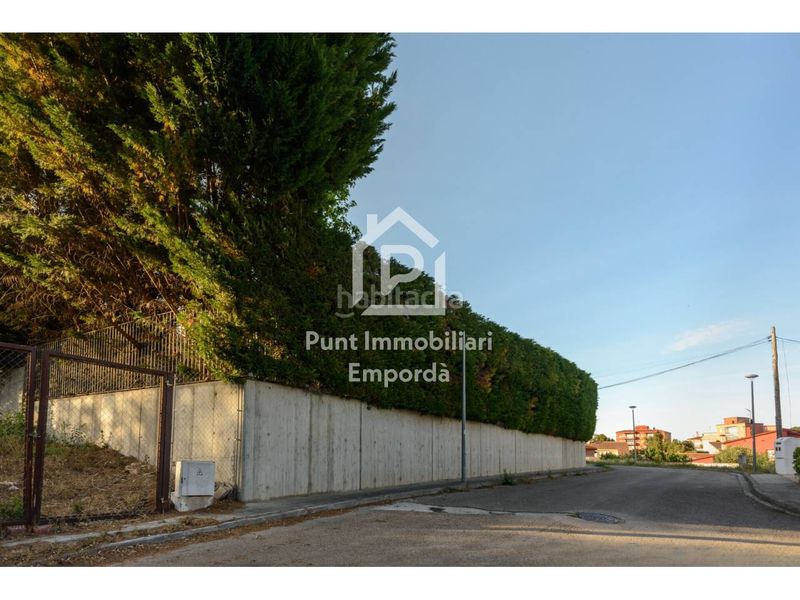 Foto 6f8b2473-cc3a-4835-a773-e9477a296484. Xalet amb calefacció aparcament piscina a Parc Bosc-Castell Figueres