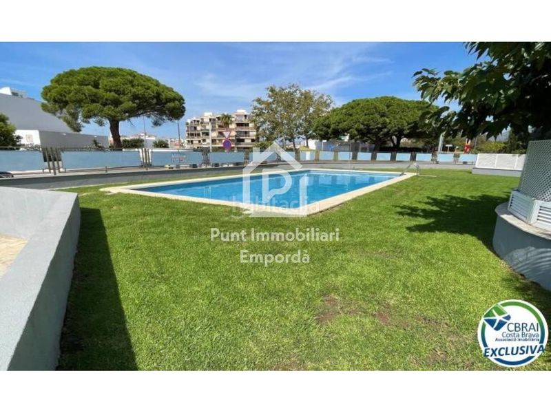 Foto 96741869-d4a3-4d03-8d19-9744d46d6c03. Pis amb calefacció aparcament piscina a Santa Margarida Roses