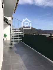 Chalet  Baix llobregat. Encantadora casa renovada en urbanización tranquila de roses