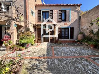 House  Barberia. Encantadora casa rural en biure