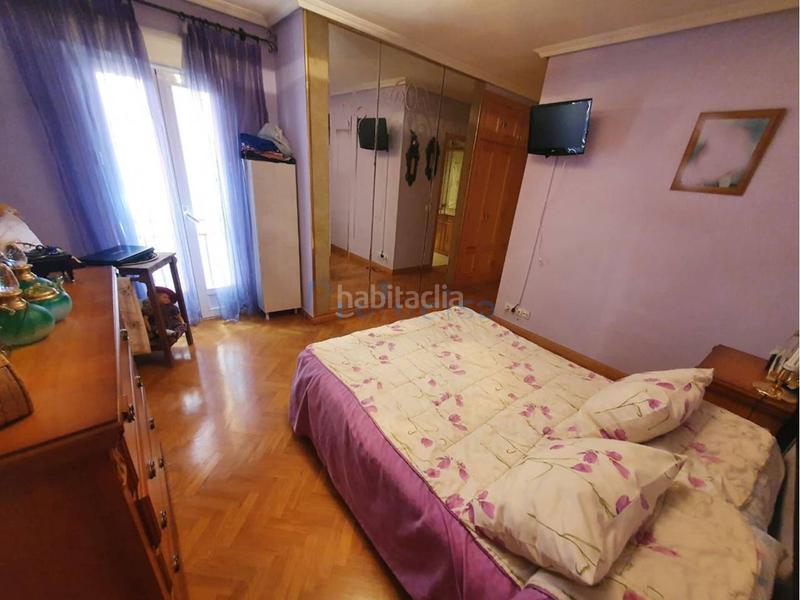 Foto 41ec5b1b-7ac9-4a3a-a316-a31b4811c073. Casa adossada amb calefacció aparcament piscina a Moraleja de Enmedio