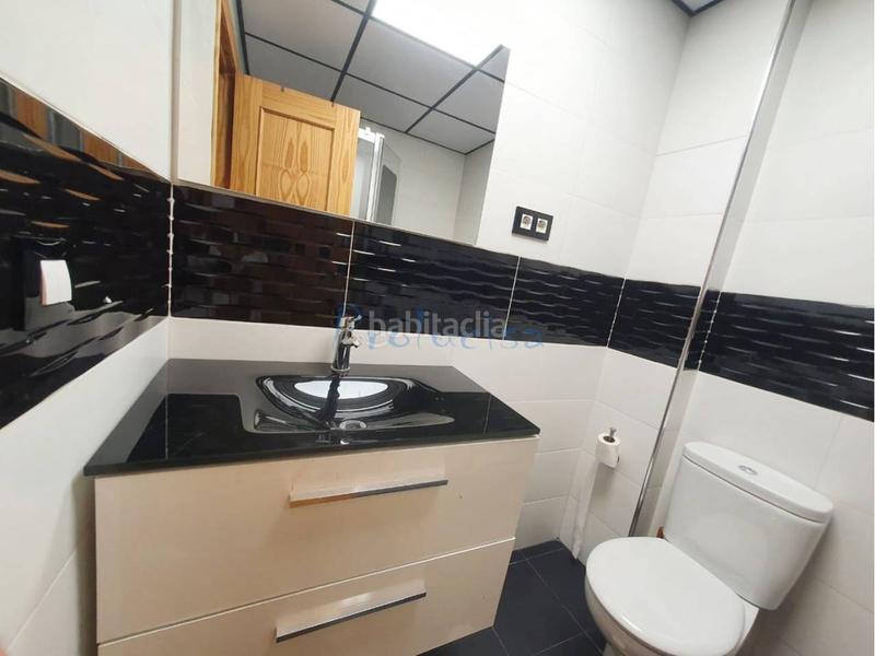 Foto 6aa1d4a4-d73a-48b0-a830-6f10d3618f01. Casa adossada amb calefacció aparcament piscina a Moraleja de Enmedio