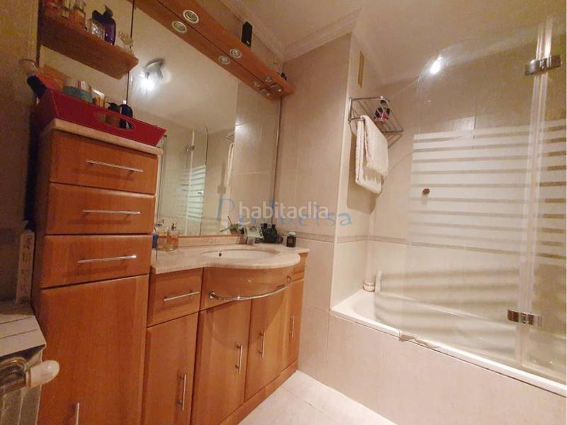 Foto c04863f9-5a9f-44e2-b613-158a83bd21c9. Casa adossada amb calefacció aparcament piscina a Moraleja de Enmedio