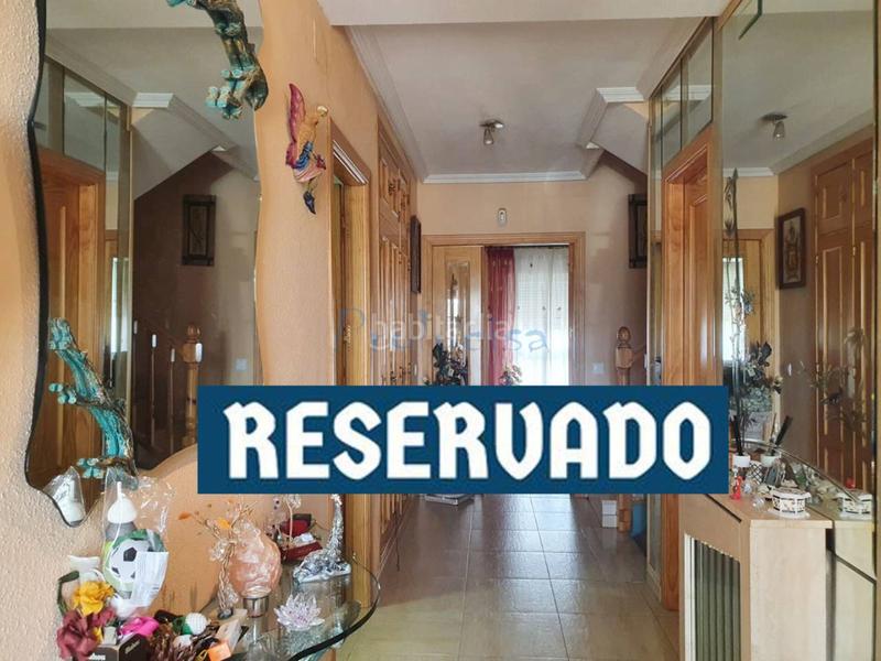 Foto c1e725d7-ac54-4f15-82db-a95ce01a8233. Casa adossada amb calefacció aparcament piscina a Moraleja de Enmedio