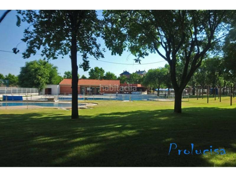 Foto ffa818e3-1d13-4a18-baf2-cb3082ed8f51. Casa amb calefacció aparcament a Moraleja de Enmedio